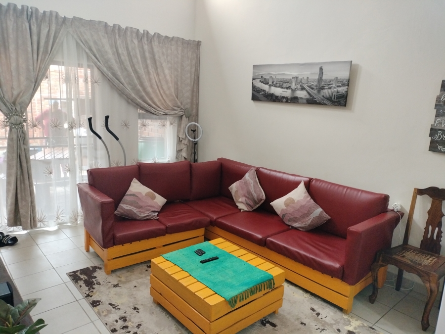 To Let 3 Bedroom Property for Rent in Waterval East North West
